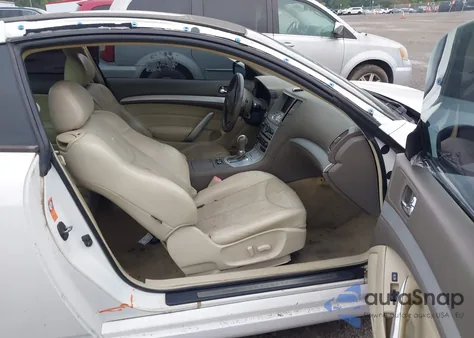 2009 Infiniti G37X from USA, damaged, VIN JNKCV64F79M651811